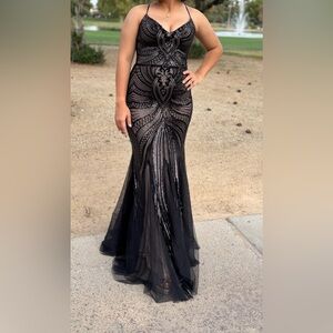 Elegant Black Mermaid Style Prom Dress. Size Medium-8. Only worn once.